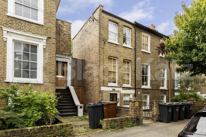 Newly refurbished 1 bedroom Garden property in the popular De Beauvoir Town Buckingham Road, De Beauvoir Town